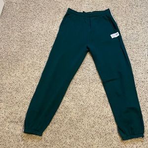 VS PINK sweatpants. Green. Size M. Worn.